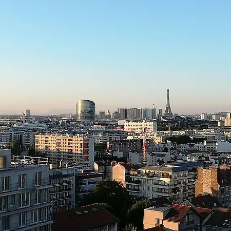 With A Superb View On Eiffel Tower